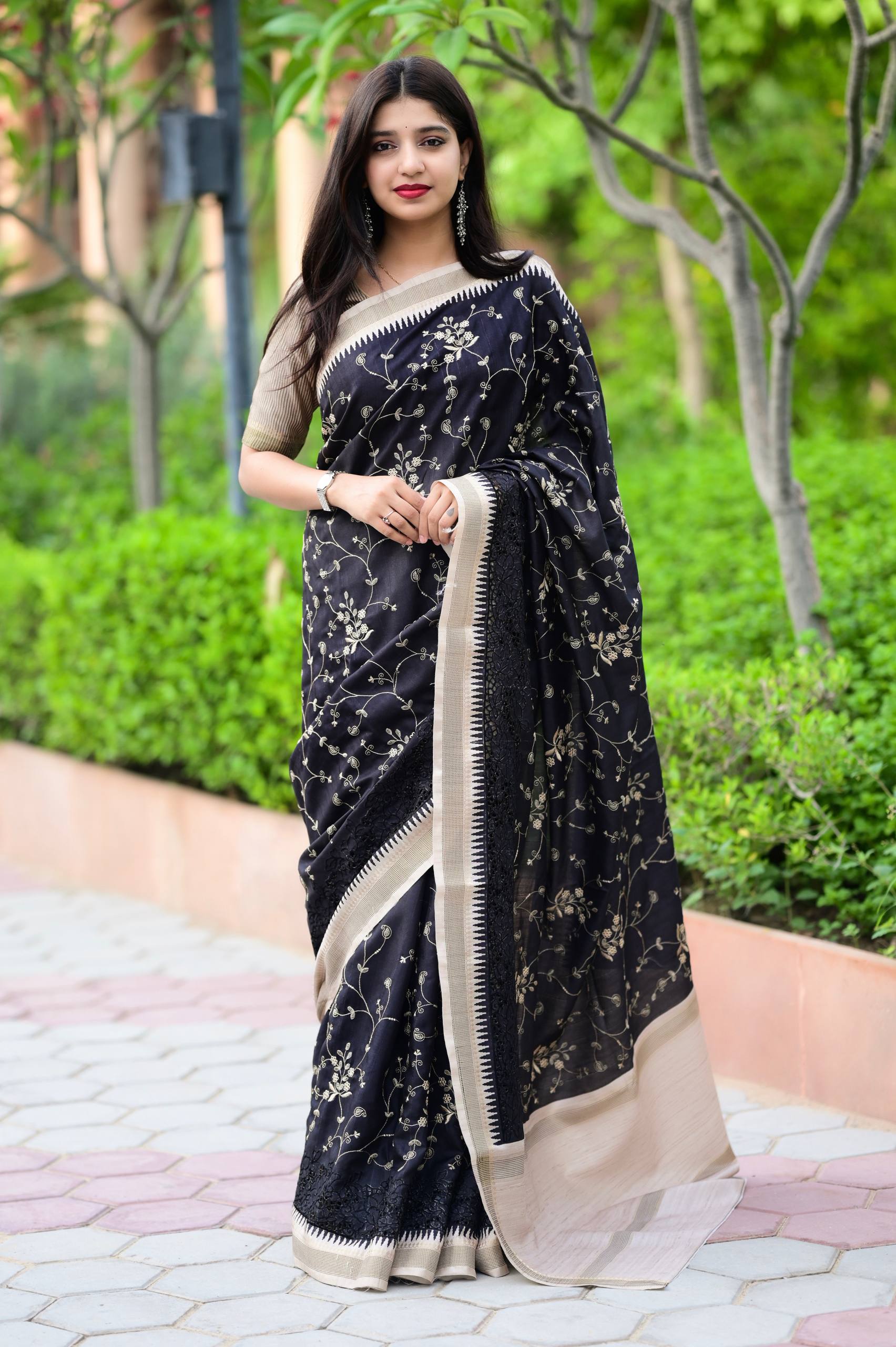 Statement Tusser cotton Embroidery work Saree With Blouse